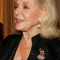 Achterklap | Hond van Lauren Bacall erft 10.000 dollar