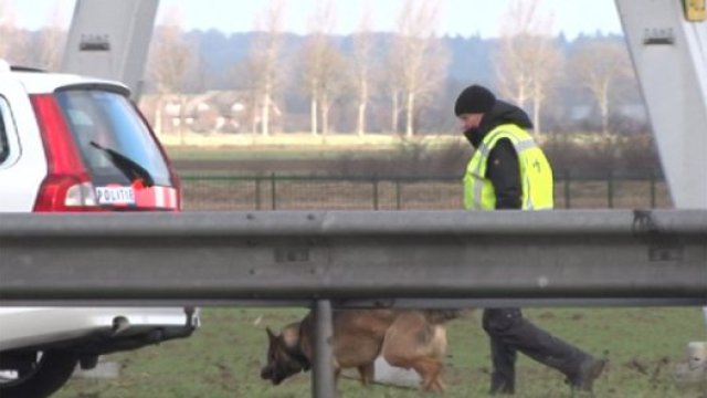 Urenlange zoektocht A12 met speurhonden zonder resultaat