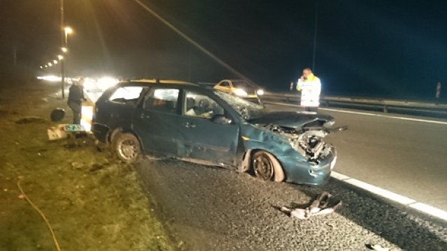 2 mensen en hond gewond na ongeluk op A12 bij Ede
