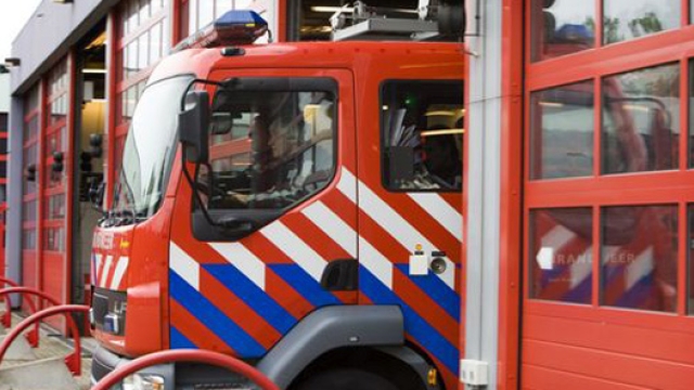 Honden gered uit brandende woning in Dieren