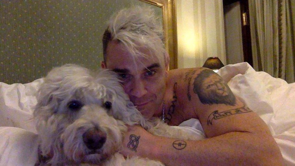 Robbie Williams rouwt om overlijden geliefde hond